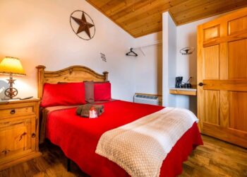 4 individual private rooms 4br 4bth workforce housing