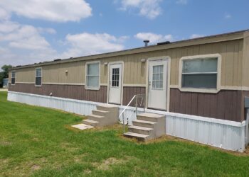 2 bedroom 2 bath with office employee housing workforce crew cabin. must be moved to your location. $32,000